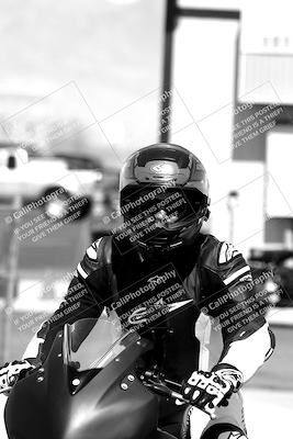 media/Mar-21-2022-Moto Forza (Mon) [[4127b7cc51]]/Around the Pits/